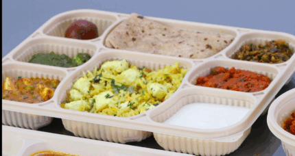 VIK 8 COMPARTMENT PLATE WITH LID COVER, CORN STARCH BIODEGRADABLE